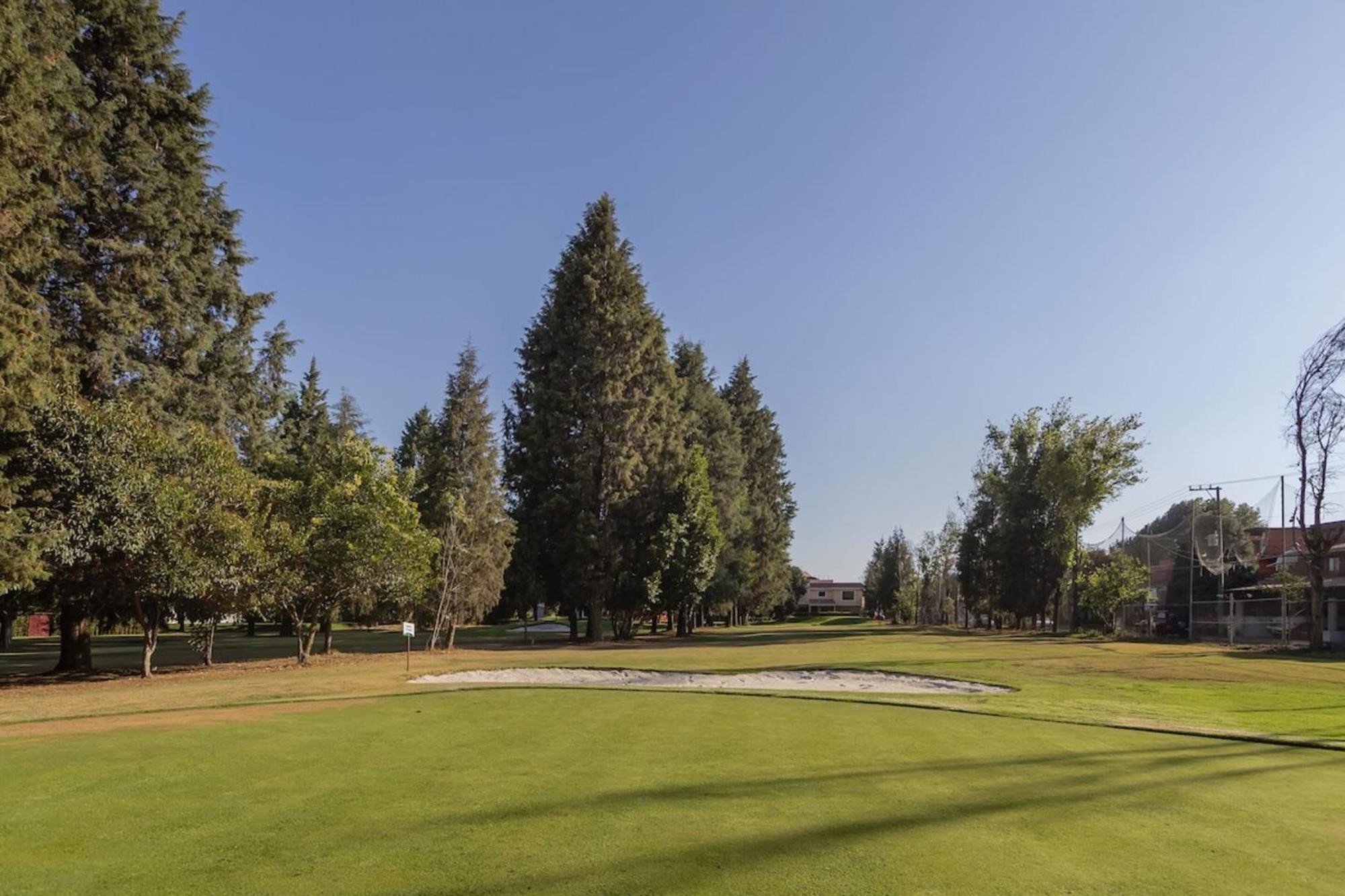 Capital O La Huerta Golf & Hotel Cholula Kültér fotó
